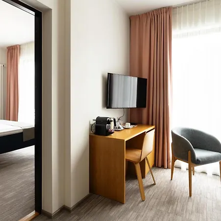 Wasa Hotel, & Отель