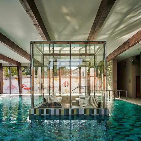 Ξενοδοχείο Wasa Hotel, & 4*