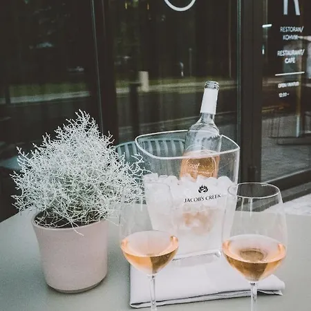 Wasa Hotel, & Otel Pärnu